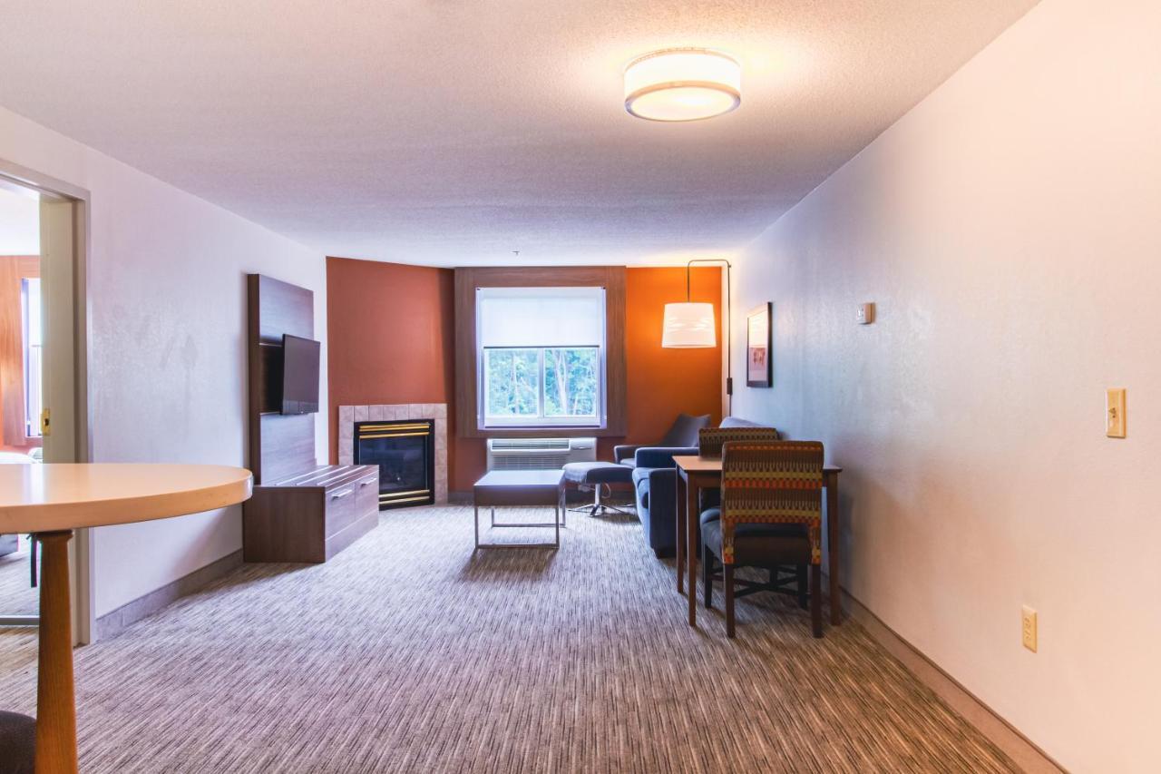 Holiday Inn Express & Suites - Lincoln East - White Mountains By Ihg Exteriör bild