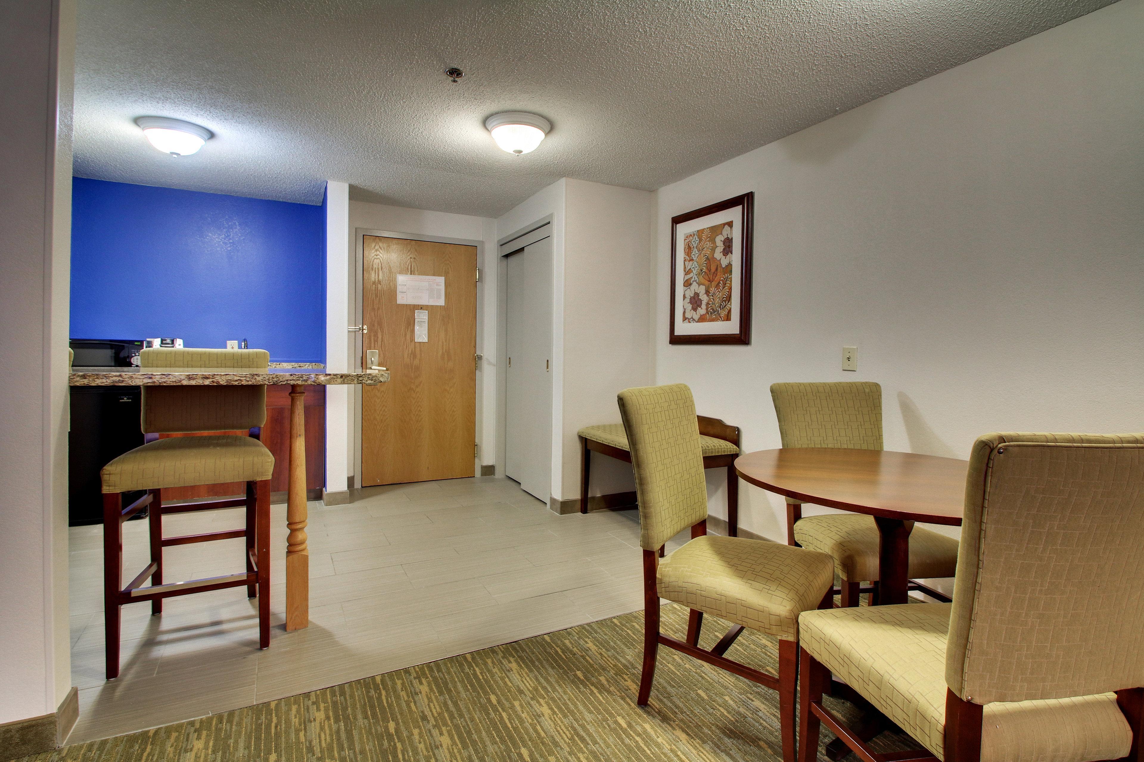 Holiday Inn Express & Suites - Lincoln East - White Mountains By Ihg Exteriör bild