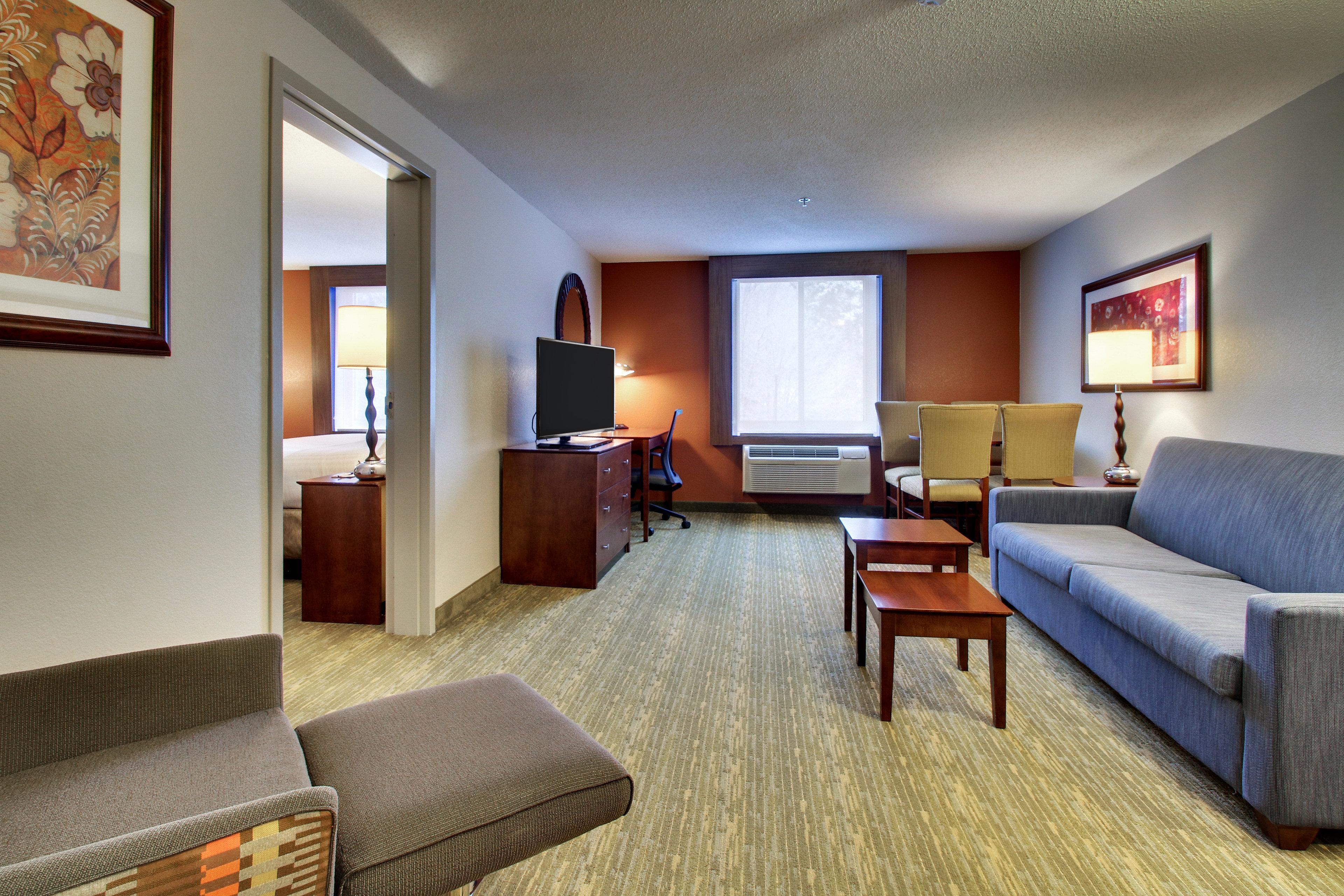 Holiday Inn Express & Suites - Lincoln East - White Mountains By Ihg Exteriör bild