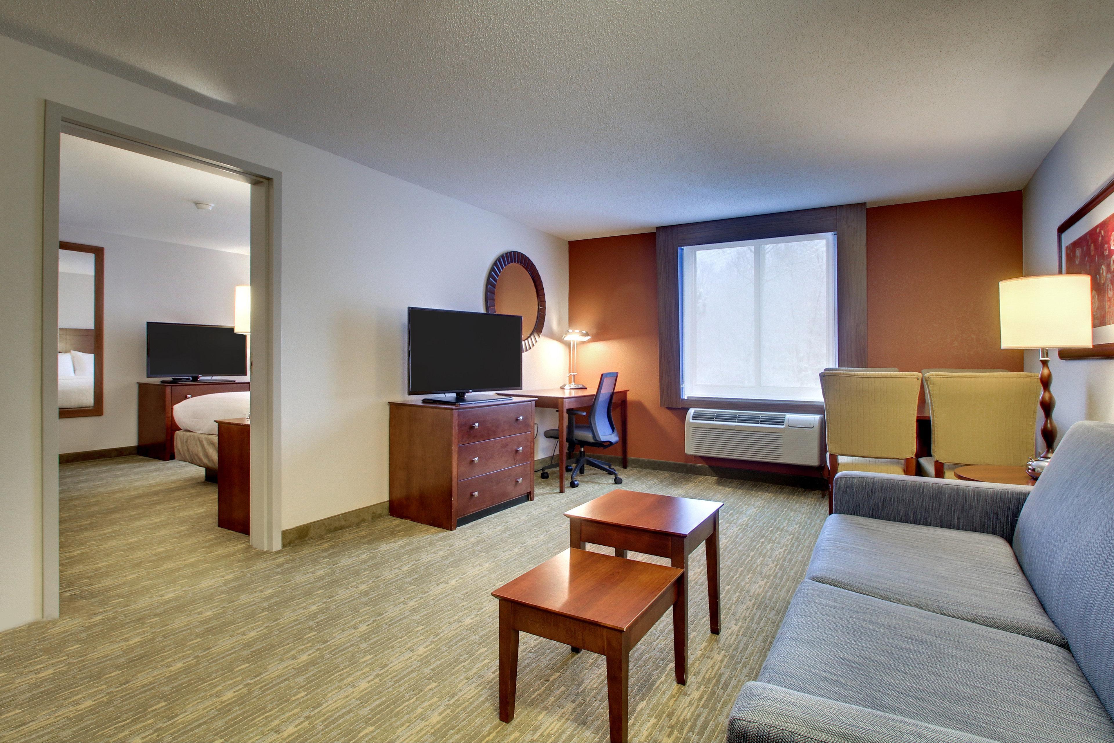 Holiday Inn Express & Suites - Lincoln East - White Mountains By Ihg Exteriör bild