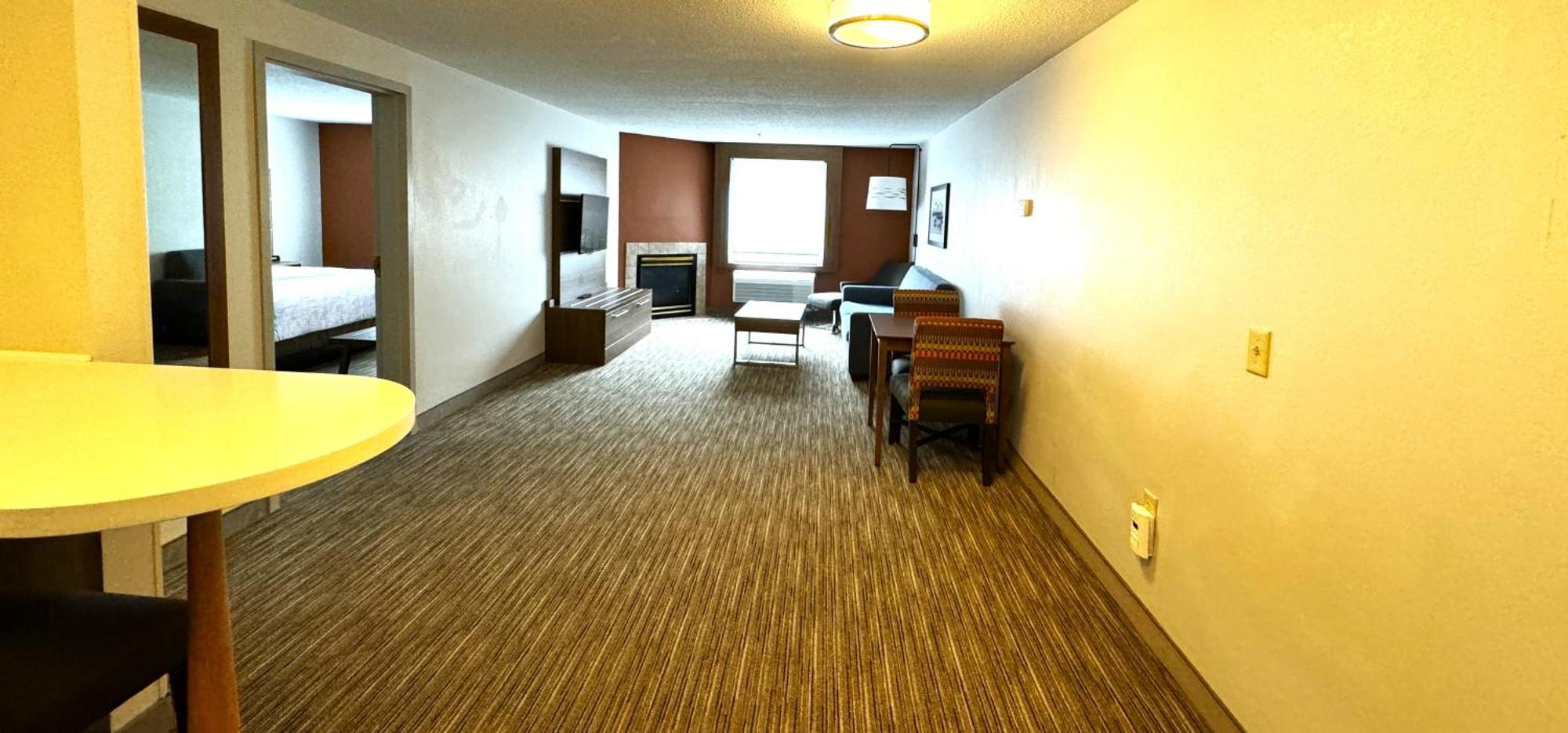 Holiday Inn Express & Suites - Lincoln East - White Mountains By Ihg Exteriör bild
